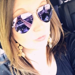 Meet your Posher, Jami